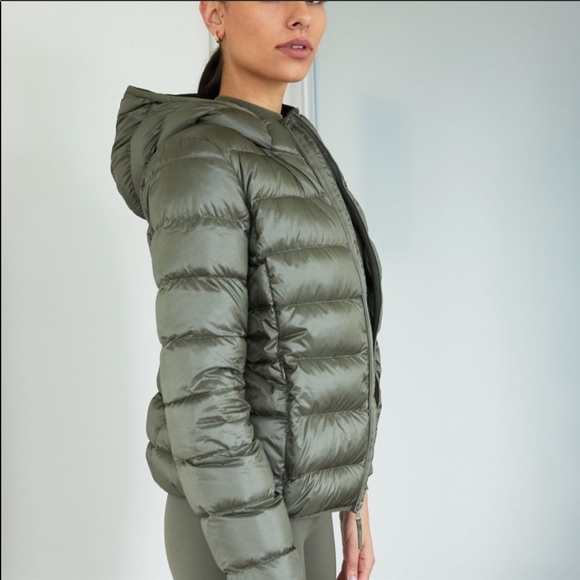 NEW aritzia jacket - Picture 3 of 5